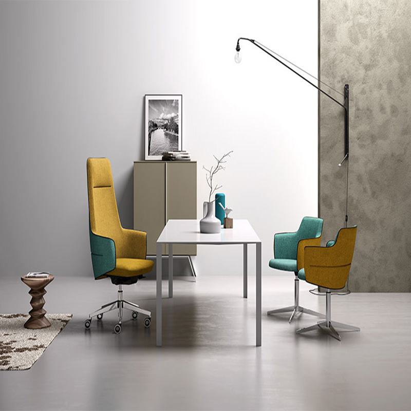 قابلیت تنظیم بخش‌های مختلف صندلی مدیریتی