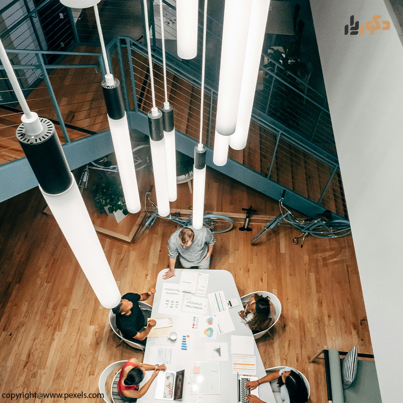 تاثیر نورپردازی اداری بر بهره‌وری و روحیه کارکنان